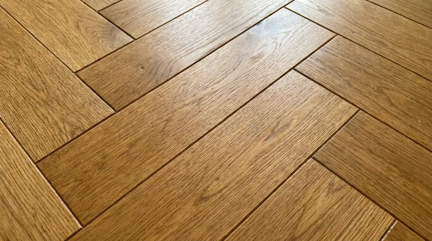 suelo-de-parquet-madera-natural-en-detalle